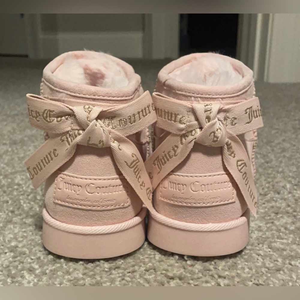 Baby Pink Brand New Juicy Couture Short Mini Low Bow Ugg Boots